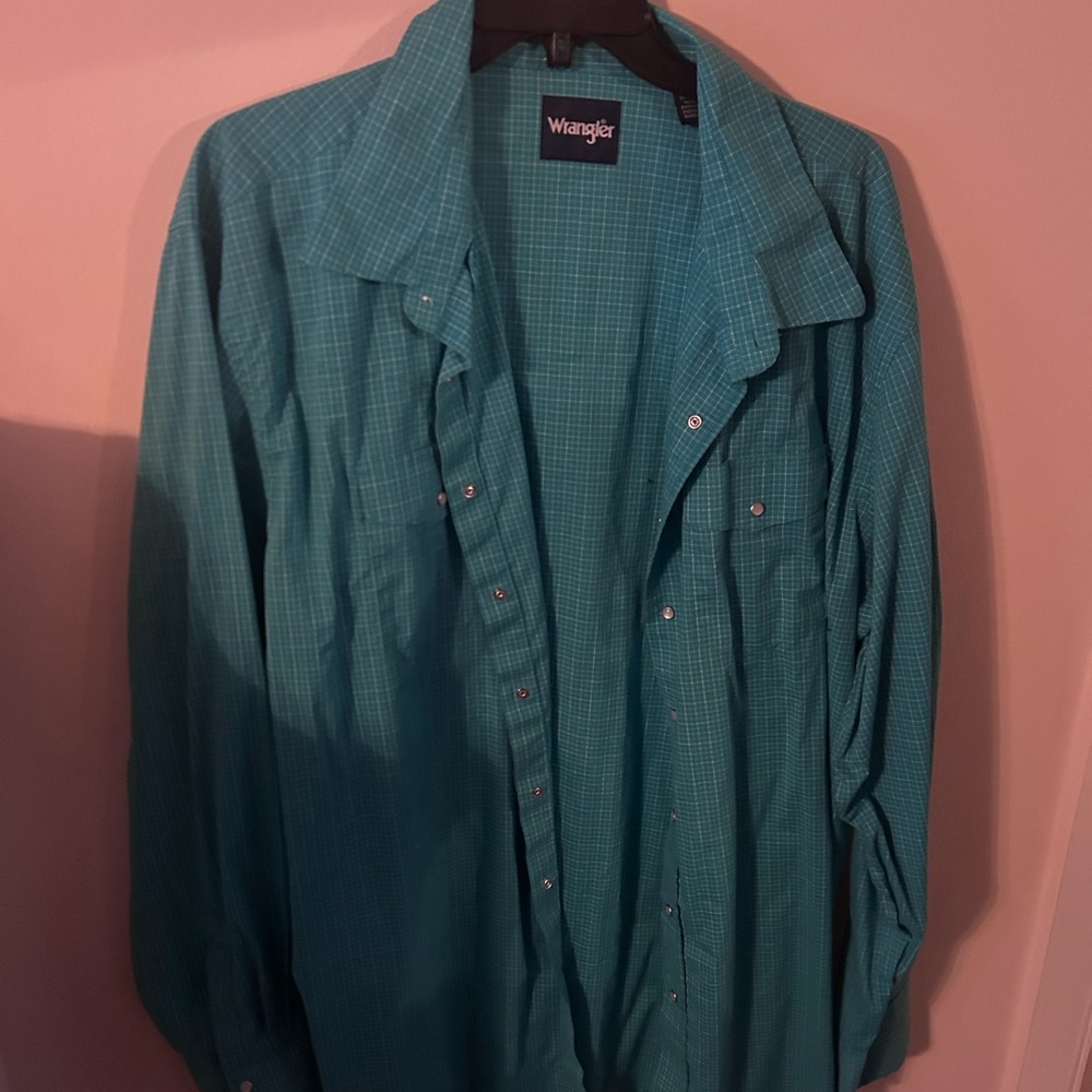 Wrangler long sleeve teal pearl snap shirt